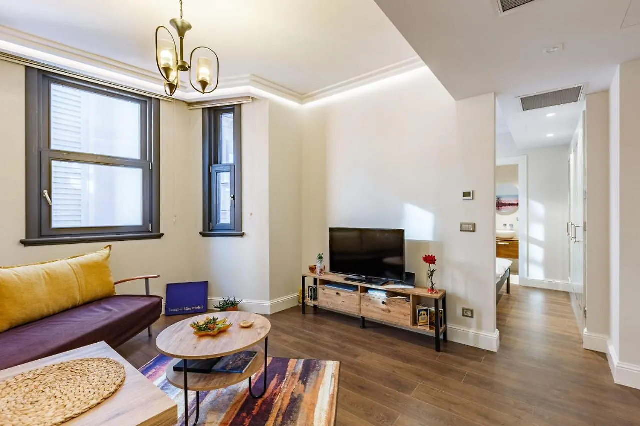 Апартаменты Modern House With Central Location In Beyoglu Стамбул
